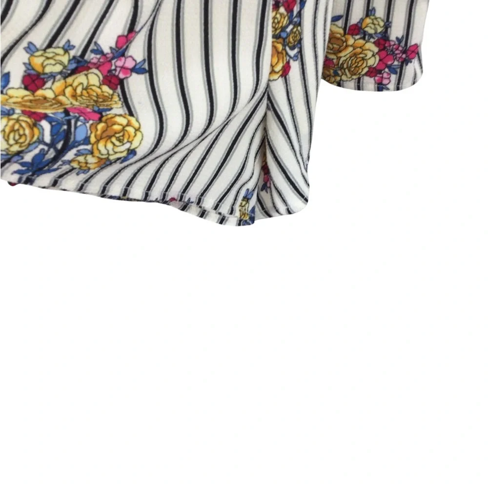 One Clothing Blue and White Floral Romper, Size Small - Picture 3 of 5